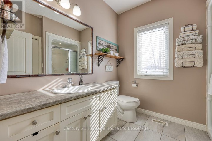 Photo 15 at 57 Fuller Drive, Ingersoll - South, Ingersoll