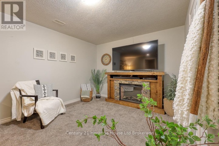 Photo 20 at 57 Fuller Drive, Ingersoll - South, Ingersoll