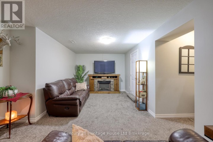 Photo 23 at 57 Fuller Drive, Ingersoll - South, Ingersoll