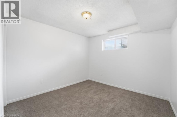 Photo 17 at 71 Barnes Avenue, Brantford