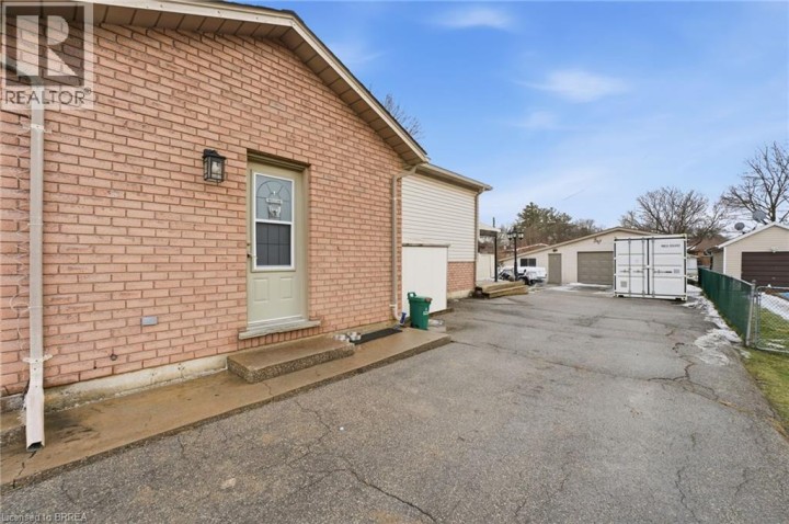 Photo 23 at 71 Barnes Avenue, Brantford