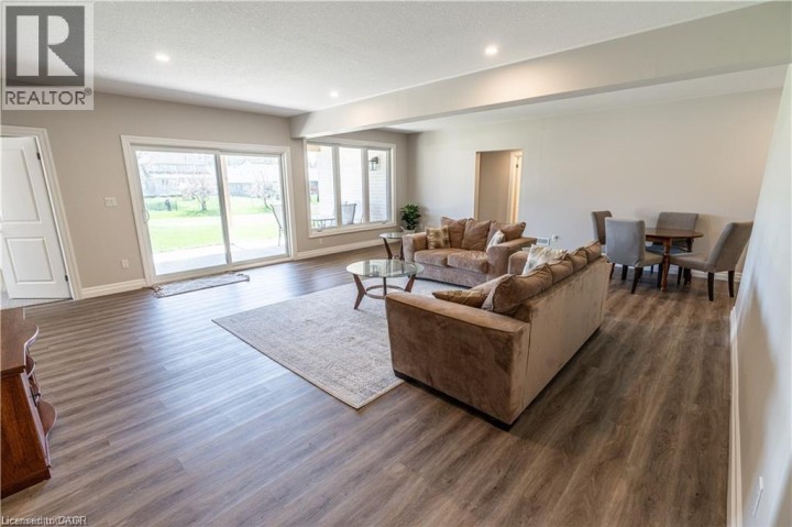 Photo 25 at 15 Hudson Drive, Brantford