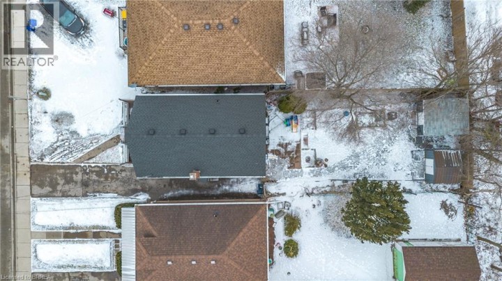 Photo 7 at 69 Lyons Avenue, Brantford