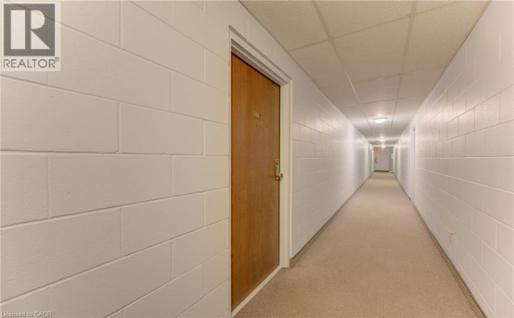 Photo 11 at 103 - 4 Avalon Place, Forest Hill, Kitchener