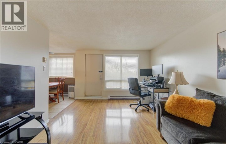 Photo 23 at 103 - 4 Avalon Place, Forest Hill, Kitchener