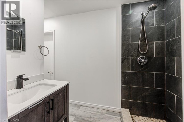 Photo 11 at 114 George Street, Ingersoll