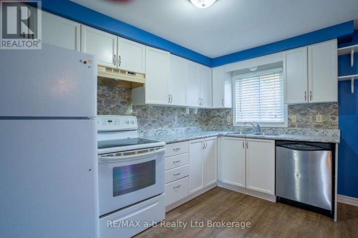 Photo 15 at 6 - 380 Quarter Line, Tillsonburg