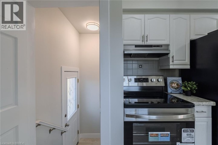 Photo 10 at 106 Wood Street, Brantford