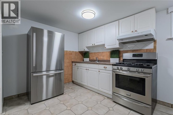 Photo 23 at 106 Wood Street, Brantford