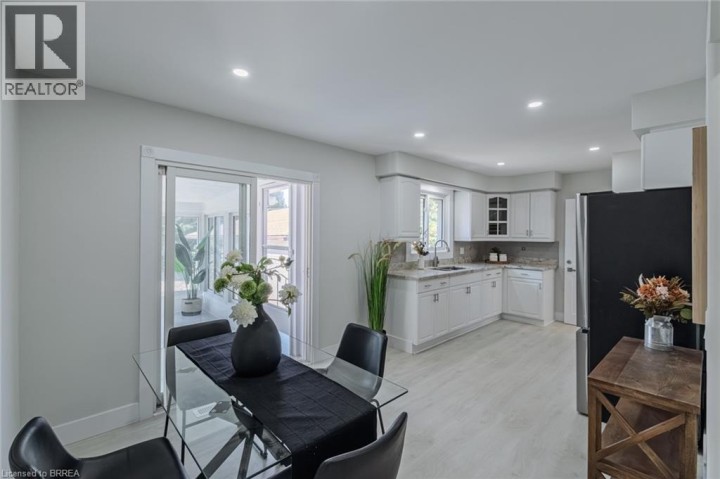 Photo 6 at 106 Wood Street, Brantford