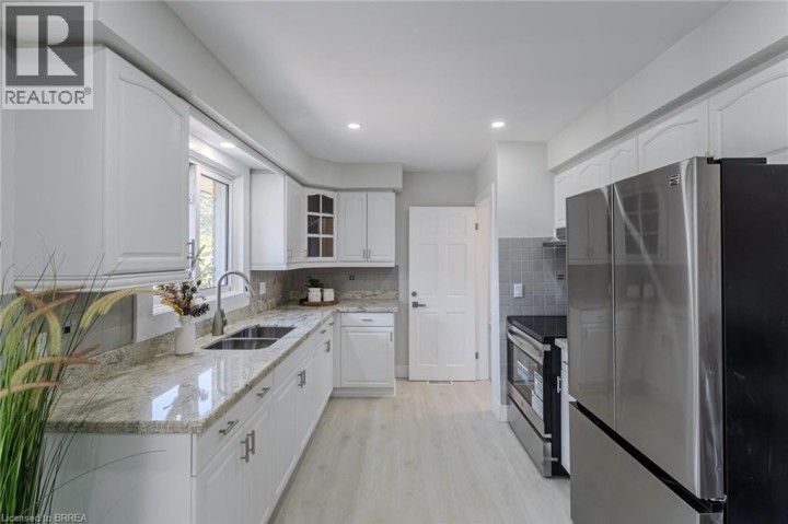 Photo 8 at 106 Wood Street, Brantford