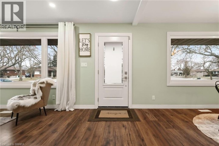 Photo 2 at 43 Blueridge Crescent, Brantford