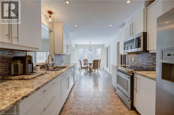 Photo 10 at 9 Scarfe Gardens, Brantford