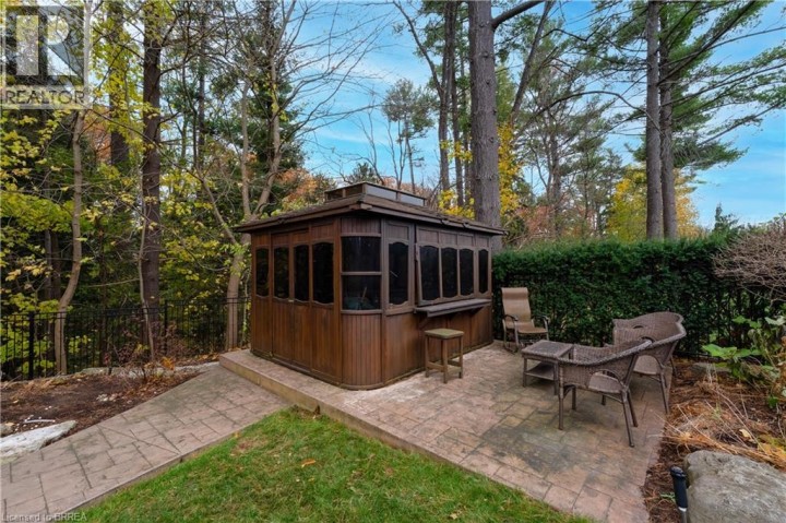 Photo 30 at 9 Scarfe Gardens, Brantford