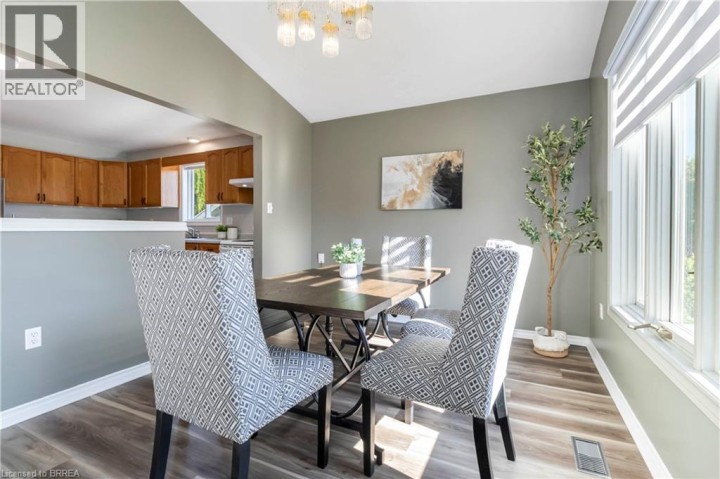 Photo 14 at 5 Cork Crescent, Brantford