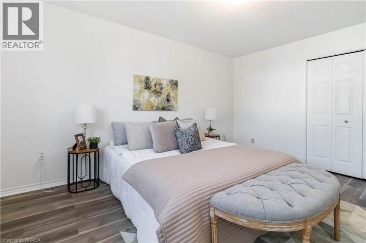 Photo 17 at 5 Cork Crescent, Brantford