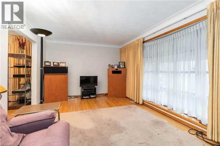 Photo 7 at 16 Paris Road, Brantford