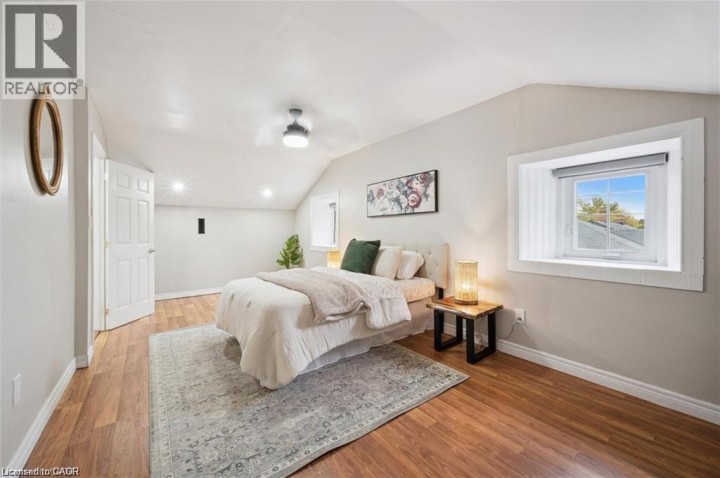 Photo 15 at 16 St Andrews Street, Victoria, Cambridge