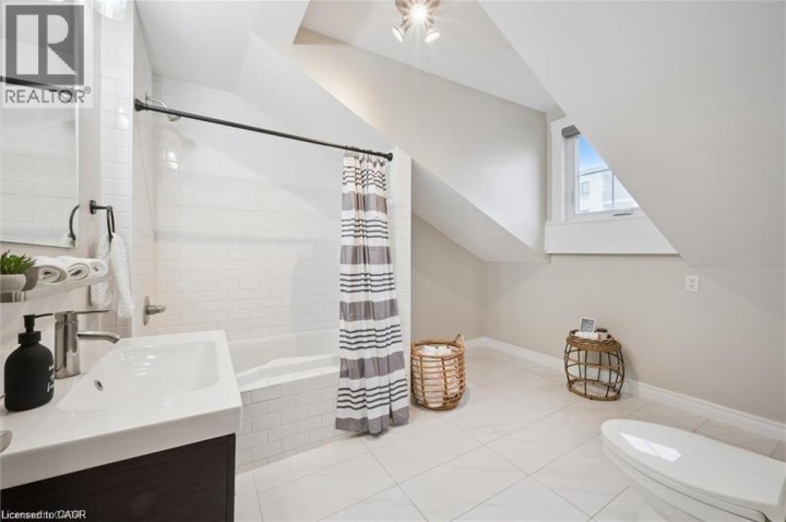 Photo 16 at 16 St Andrews Street, Victoria, Cambridge