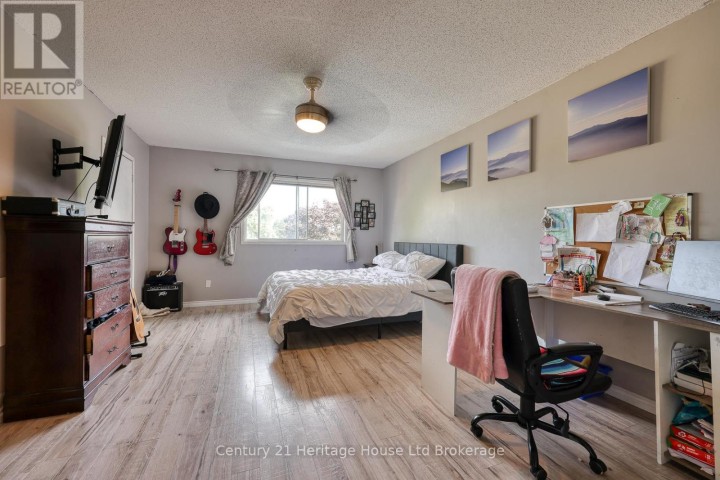 Photo 26 at 60 Canrobert Street, Woodstock - South, Woodstock