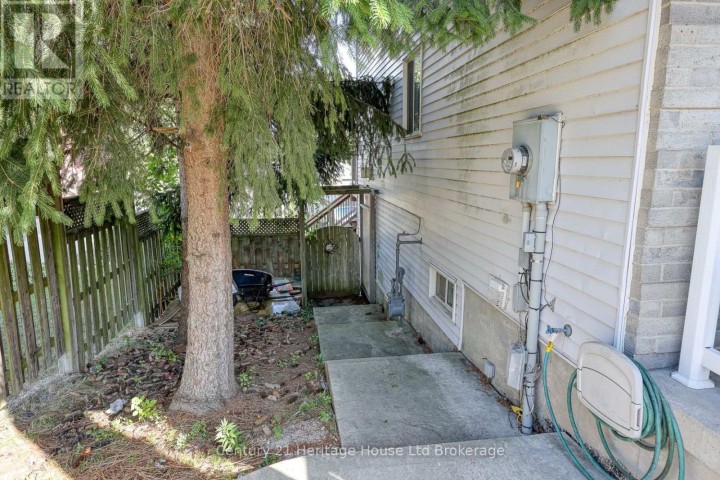 Photo 35 at 60 Canrobert Street, Woodstock - South, Woodstock