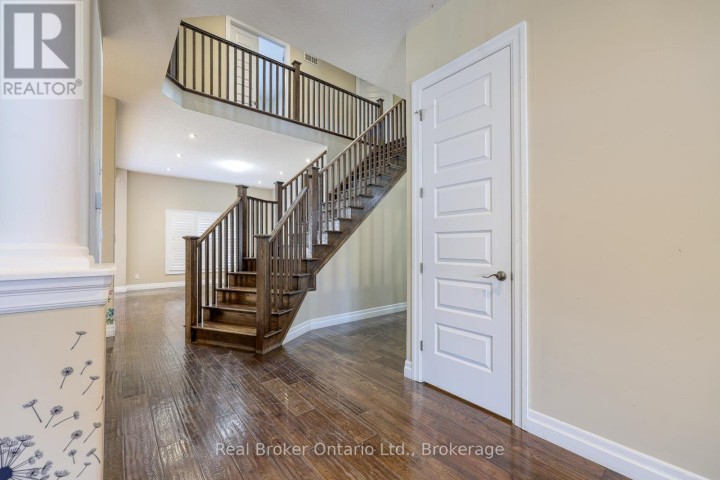 Photo 9 at 804 Normandy Drive, Woodstock - North, Woodstock