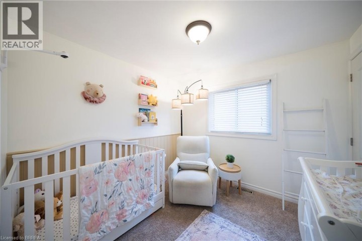 Photo 12 at 60 Banbury Road, Brantford