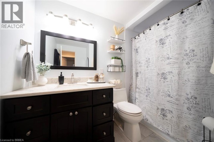 Photo 17 at 60 Banbury Road, Brantford