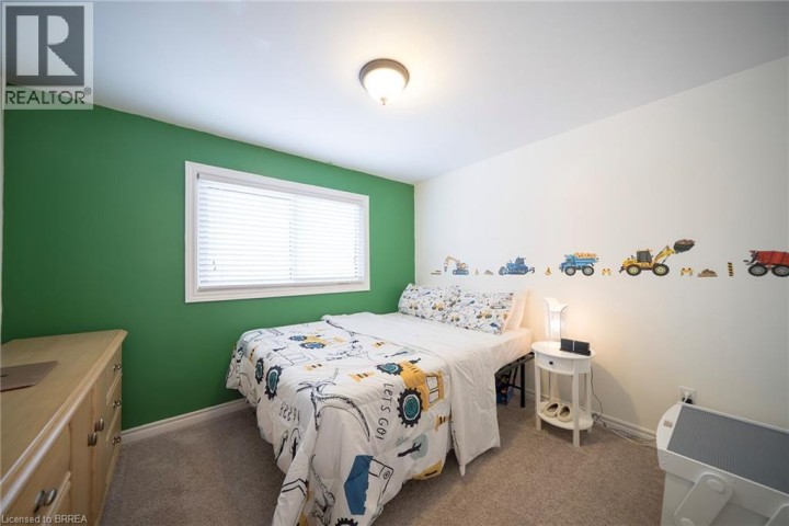 Photo 18 at 60 Banbury Road, Brantford