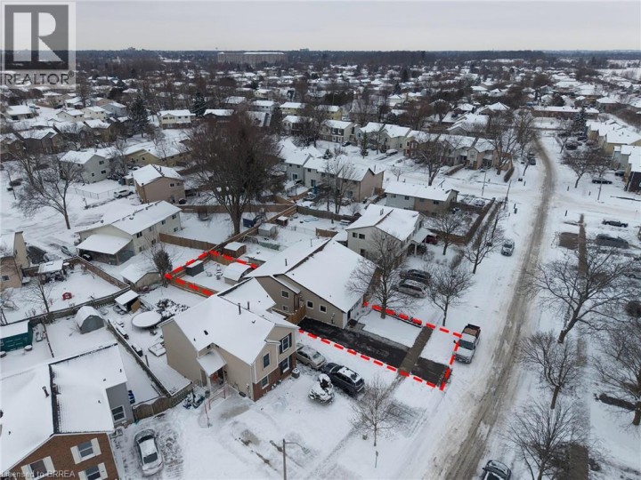 Photo 33 at 60 Banbury Road, Brantford