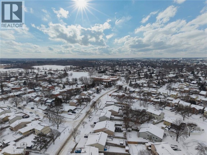 Photo 34 at 60 Banbury Road, Brantford