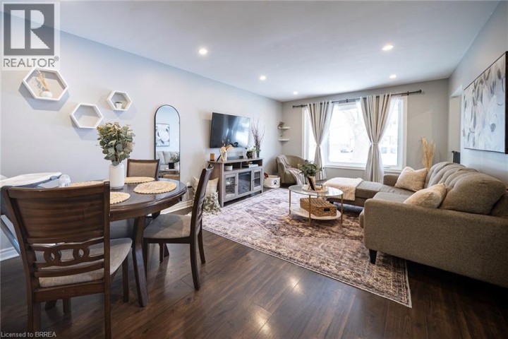 Photo 8 at 60 Banbury Road, Brantford