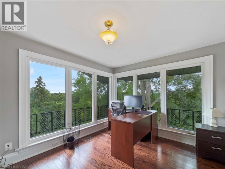 Photo 22 at 138 Cockshutt Road, Brantford