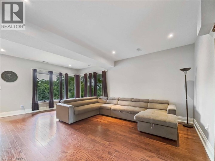 Photo 12 at 138 Cockshutt Road, Brantford