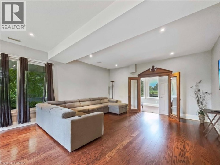 Photo 11 at 138 Cockshutt Road, Brantford