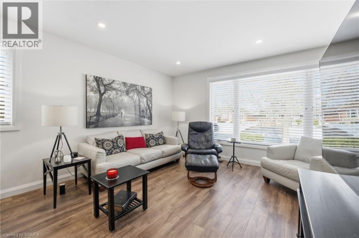 Photo 10 at 30 Allanton Boulevard, Brantford