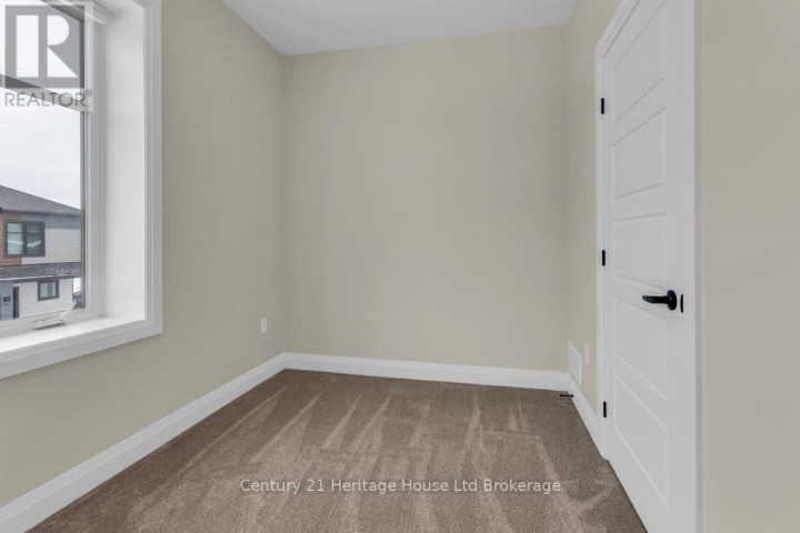 Photo 11 at 606 - 361 Quarter Town Line, Tillsonburg