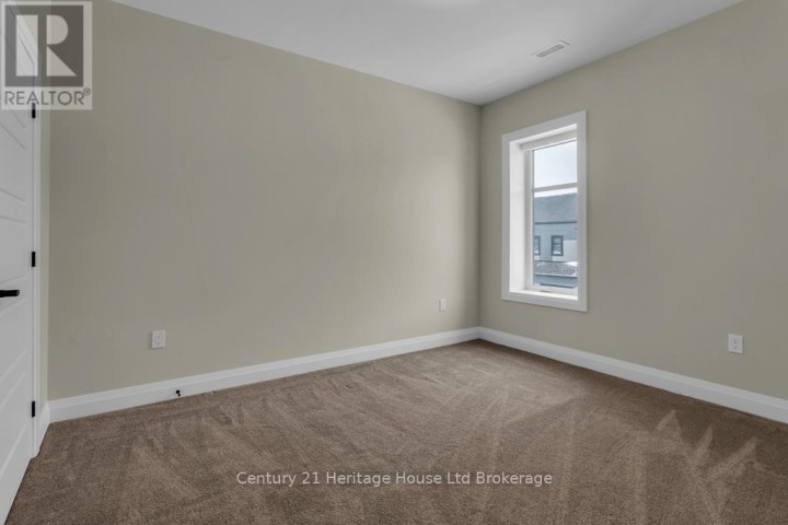 Photo 12 at 606 - 361 Quarter Town Line, Tillsonburg