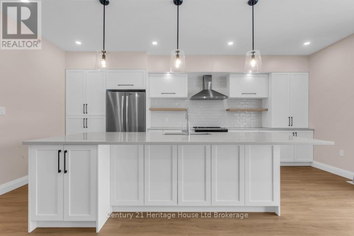 Photo 2 at 606 - 361 Quarter Town Line, Tillsonburg