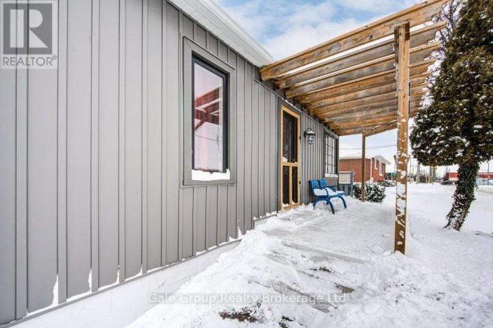 Photo 3 at 20 Teeple Street, Woodstock - South, Woodstock