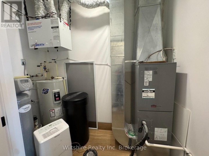 Photo 4 at 1105 - 361 Quarter Town Line, Tillsonburg