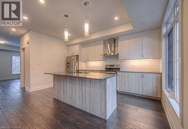 Photo 14 at 34 - 258 Hespeler Road, Langs Farm / Hilborn Park, Cambridge