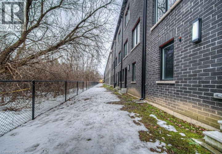 Photo 38 at 34 - 258 Hespeler Road, Langs Farm / Hilborn Park, Cambridge