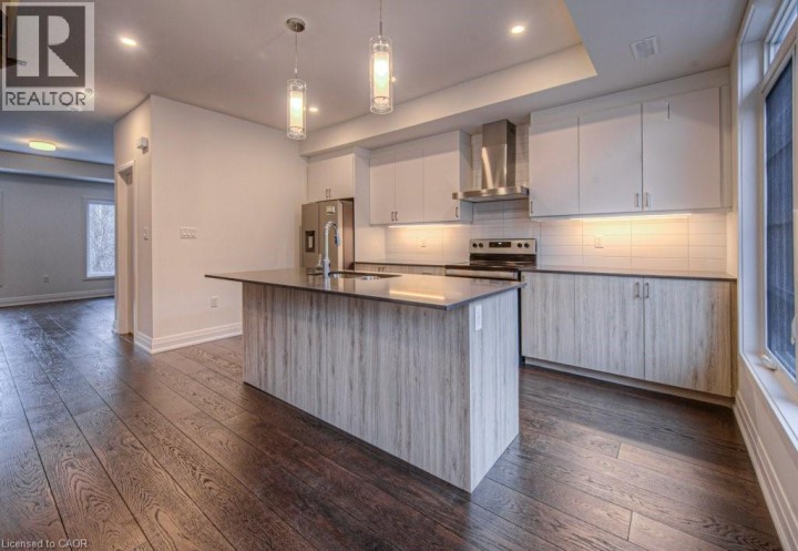 Photo 9 at 34 - 258 Hespeler Road, Langs Farm / Hilborn Park, Cambridge