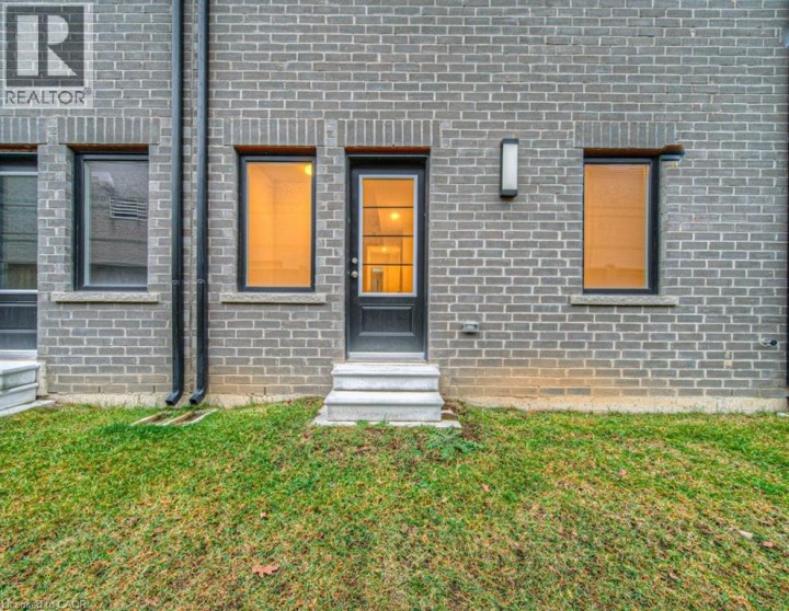 Photo 37 at 8 - 258 Hespeler Road, Langs Farm / Hilborn Park, Cambridge