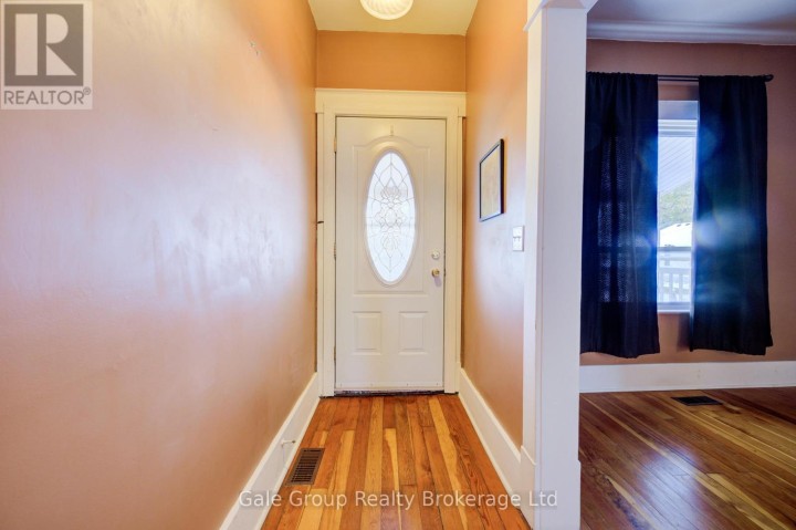 Photo 6 at 14 Grandview Street, Brantford