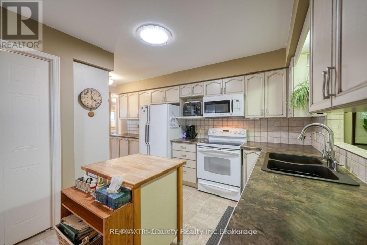 Photo 17 at 18 Wilkins Crescent, Tillsonburg