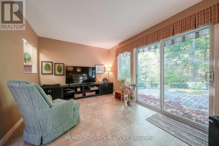 Photo 33 at 18 Wilkins Crescent, Tillsonburg