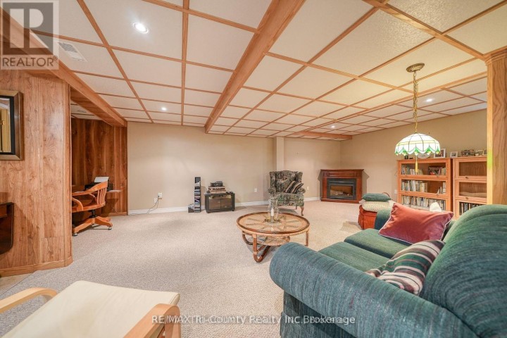 Photo 36 at 18 Wilkins Crescent, Tillsonburg