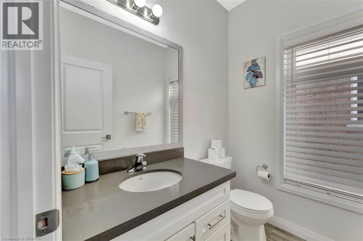 Photo 4 at 16 Cumberland Street, Brantford